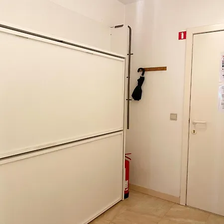 In With Stunning Sea Views, Cleaning Included