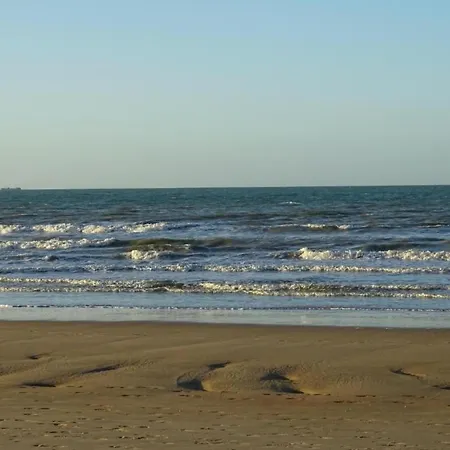 In With Stunning Sea Views, Cleaning Included Apartamento *