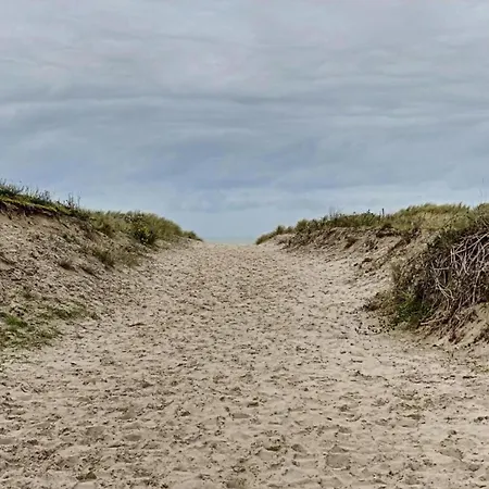 In With Stunning Sea Views, Cleaning Included *